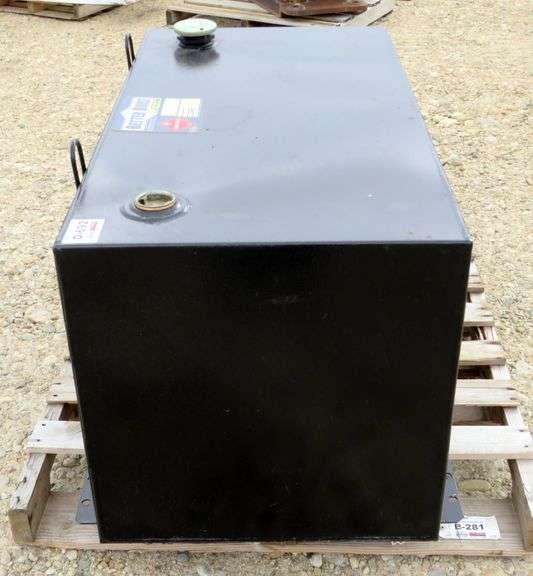 D 692 Better Built Fuel Tank Pickett Auction Service