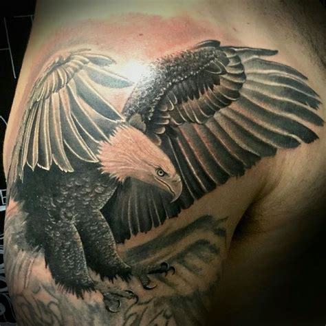 Eagle By Jesse Goetschius Gradeatattoos Eagle Tattoos Eagle Tattoo