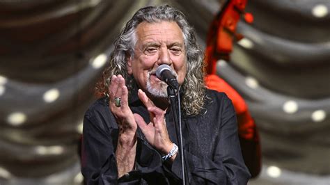 Robert Plant Spielt Endlich Wieder Stairway To Heaven