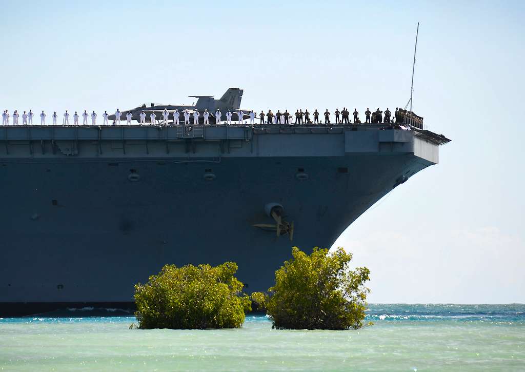 The Nimitz Class Aircraft Carrier Uss Nimitz Cvn 68 Picryl Public